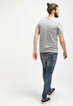 Pier One Vaqueros Slim Fit - Destroyed Denim -Pier One Ventas 023c0909fd3b4463aa11aa2e5d4b2317