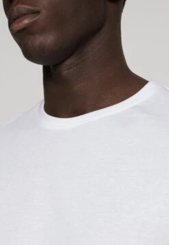 Pier One 3 Pack - Camiseta Básica - White/Black/Light Grey -Pier One Ventas 122d0709c72e447f82ad50ef09ab3779