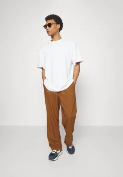 Pier One Drawcord Trousers Linen Blend - Pantalones - Brown -Pier One Ventas 1d2a8c2a2fd24cf39977f94d46de5076