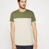 Pier One Camiseta Estampada - Khaki/Off-White