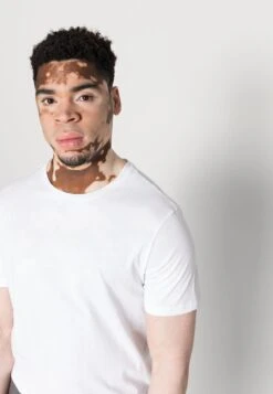 Pier One 10 Pack - Camiseta Básica - White/Black -Pier One Ventas 20c7d5f73fe449b7b6c0eb7a99388079