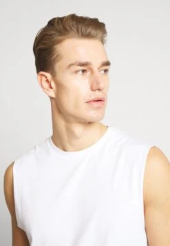 Pier One 3 Pack - Camiseta Básica - Grey/White/Black 15 Pier One 3 Pack - Camiseta Básica - Grey/White/Black -Pier One Ventas 21dde7acbf5b42698638ca153e5020d5