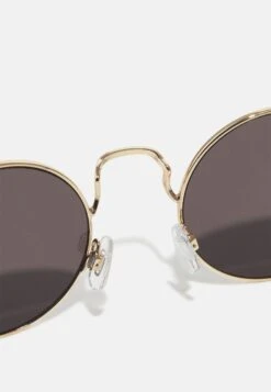 Pier One Unisex - Gafas De Sol - Gold-Coloured/Black -Pier One Ventas 2fd3f25d94564e8bb121d70969d920fe