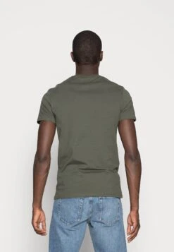 Pier One 3 Pack - Camiseta Básica - Black/Grey/Green -Pier One Ventas 302b28ae9cfb4ba48ebdbc5d108d4998