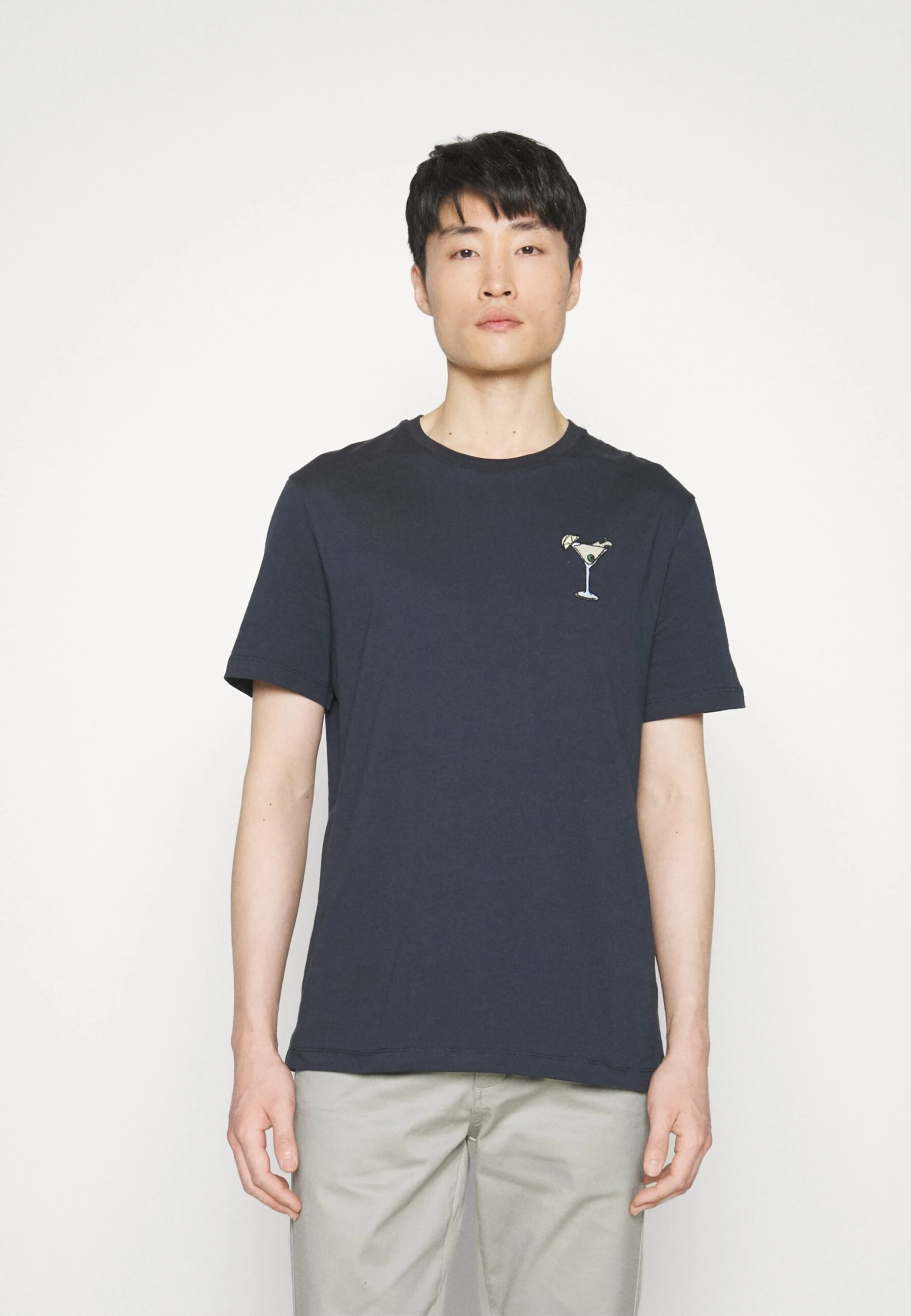 Pier One Cocktail Tee- Camiseta Estampada - 503 - Dark Blue 3 Pier One Cocktail Tee- Camiseta Estampada - 503 - Dark Blue