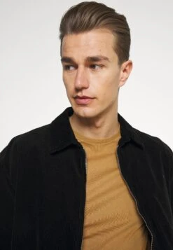 Pier One 5 Pack - Camiseta Básica - Brown/White/Black -Pier One Ventas 41bdebd242374d019f64e1060d47972d