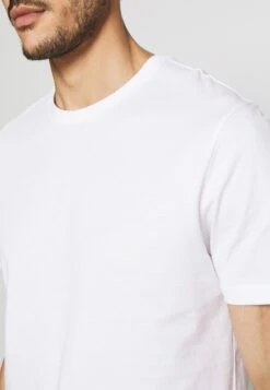 Pier One 5 Pack - Camiseta Básica - White/Black/Bordeaux -Pier One Ventas 4a6de0d2b72e4f1290d4d17a26a3cd34