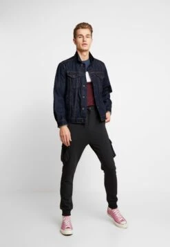 Pier One Camiseta Estampada - Bordeaux / Dark Blue -Pier One Ventas 4fe02c74e5d24f649c6c8ccfb05cd7fa