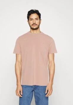 Pier One 5 Pack - Camiseta Básica - Off-White/Lilac/Light Red -Pier One Ventas 5ba0b11c1e774374bfe0a2812c216468
