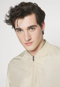 Pier One Chaquetas Bomber - Beige -Pier One Ventas 5e692062430840f0a678357133c5816a