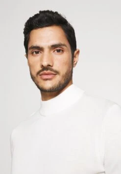 Pier One Jersey De Punto - White 13 Pier One Jersey De Punto - White -Pier One Ventas 5f0d1b0fc9994eb4a0ce0d288748551c