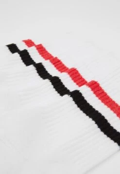 Pier One 5 Pack - Calcetines - White/Red/Black -Pier One Ventas 64438c52cf7c48bd8e9b885796ff3199