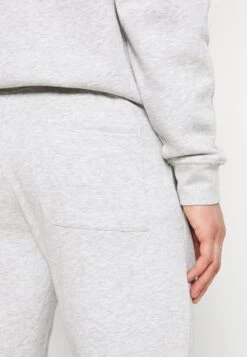 Pier One 2 Pack - Pantalones Deportivos - Mottled Light Grey/Mottled Dark Blue -Pier One Ventas 737d28e17a324ecc9e683cebbda75492