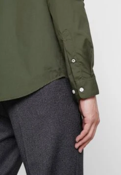 Pier One 2 Pack - Camisa - Oliv/Black -Pier One Ventas 7b6c76a6d504409bac8cbc515151e1f6