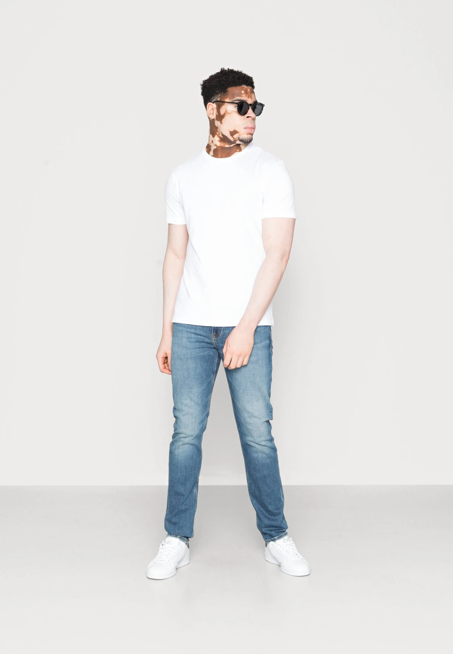 Pier One 10 Pack - Camiseta Básica - Mottled Light Grey/Black/White 3 Pier One 10 Pack - Camiseta Básica - Mottled Light Grey/Black/White