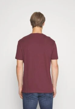 Pier One 5 Pack - Camiseta Básica - Bordeaux/Dark Green/Dark Blue -Pier One Ventas 83fa6bffd83441d4ab3bd8fcc4f5244c