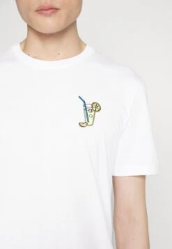 Pier One Cocktail Tee- Camiseta Estampada - White -Pier One Ventas 84eb8c17755746b390a6a615c49ce52f