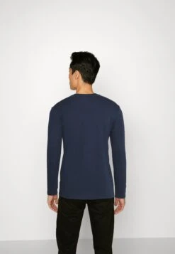 Pier One Camiseta De Manga Larga - Light Green/Beige/Dark Blue -Pier One Ventas 8e0c10a276854fd29b9af821bb989ec6