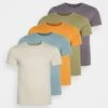 Pier One 5 Pack - Camiseta Básica - Orange/Dark Blue/Green 2 Pier One 5 Pack - Camiseta Básica - Orange/Dark Blue/Green -Pier One Ventas 90b78c53f04f4dc081666ac8ae3ca1ec