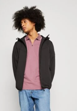 Pier One Impermeable - Black 11 Pier One Impermeable - Black -Pier One Ventas 96a994fc1403480fbcdd56b9d44dcb3f