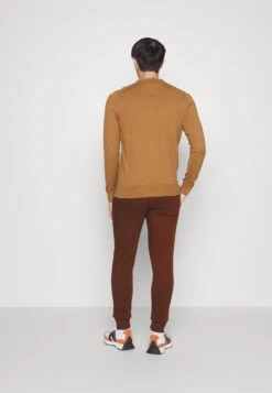 Pier One 2 Pack - Pantalones Deportivos - Dark Brown/Black -Pier One Ventas 994bb4a4696a4095ace27240f693a155