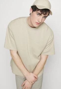 Pier One Camiseta Básica - Beige -Pier One Ventas 9ec49de4e17d477cafc4f77aa4f6354c