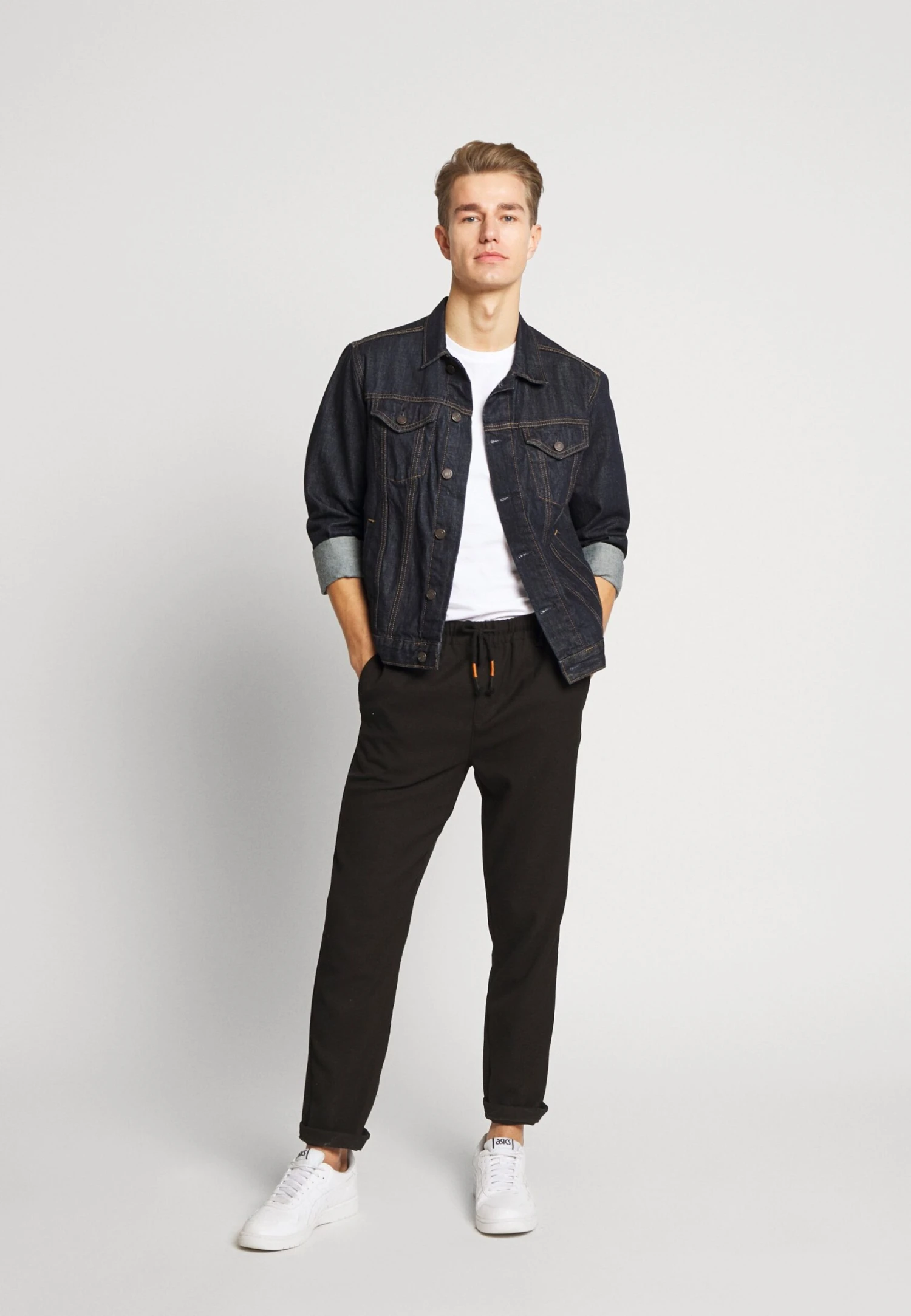 Pier One 3 Pack - Camiseta Básica - Grey/White/Black 3 Pier One 3 Pack - Camiseta Básica - Grey/White/Black