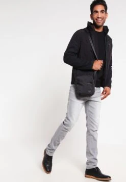 Pier One Sudadera - Black -Pier One Ventas ac52d754ea93489d94a9e82ce153fd31