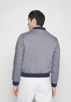 Pier One Chaquetas Bomber - Dark Blue -Pier One Ventas b1943f9a2db34e26b563b2036d05ec83