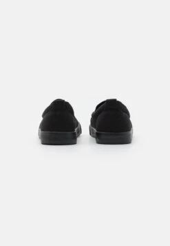 Pier One Unisex - Mocasines - Black -Pier One Ventas b3086ad5a87545b591af413b2e38fb22