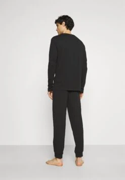 Pier One Pijama - Black -Pier One Ventas b9b8fb88b64649ea840444d93817e424