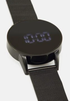 Pier One Smartwatch - Black -Pier One Ventas bbf012a8af8349bfa24143042376f060