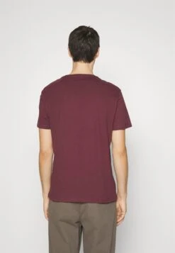 Pier One 5 Pack - Camiseta Básica - Black/White/Dark Blue 14 Pier One 5 Pack - Camiseta Básica - Black/White/Dark Blue -Pier One Ventas c6bb0feded164f2e88fc26e8bbe1a363