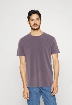 Pier One 5 Pack - Camiseta Básica - Off-White/Lilac/Light Red -Pier One Ventas dae4109036244fbd9844e9c25259e60e