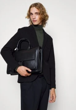 Pier One Americana - Black 13 Pier One Americana - Black -Pier One Ventas dc24487541564cbeb4640eb4c5ce622c