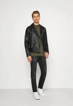 Pier One Ventas -Pier One Ventas dd3412c2e92440b69cc49535d3e2e73b