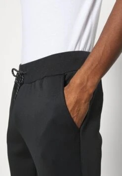 Pier One Pantalones Deportivos - Black -Pier One Ventas e52c3d679a484821b3134a6146f40559