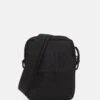 Pier One Unisex - Bandolera - Black -Pier One Ventas f68a83d656884cb8a3e5e352f9617a53