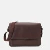 Pier One Leather Unisex - Funda Para Portátil - Brown -Pier One Ventas f8c9e0939b9441c299acc7f07d92ce52