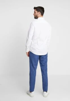 Pier One 2 Pack - Camisa Elegante - White 10 Pier One 2 Pack - Camisa Elegante - White -Pier One Ventas fe3882eaf28b48838ea76cbb4b0ad904